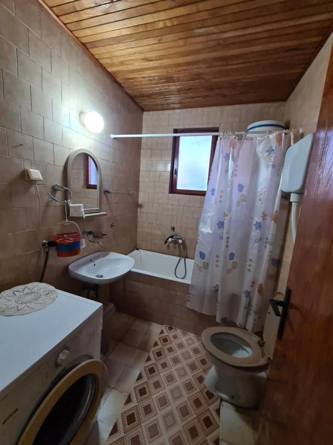 Holiday Home Vulezic บาร์ ภายนอก รูปภาพ